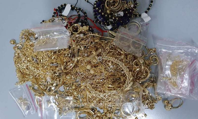 Jumătate de kilogram de aur confiscat la Vama Giurgiu