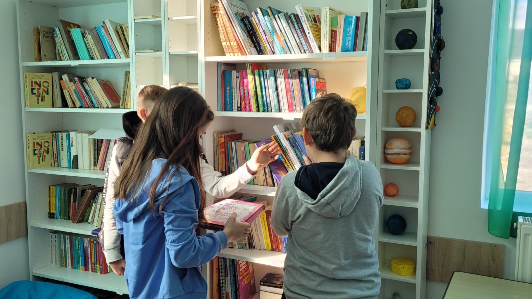 copii carti Titularul contului individual de economii Junior Centenar poate fi orice copil