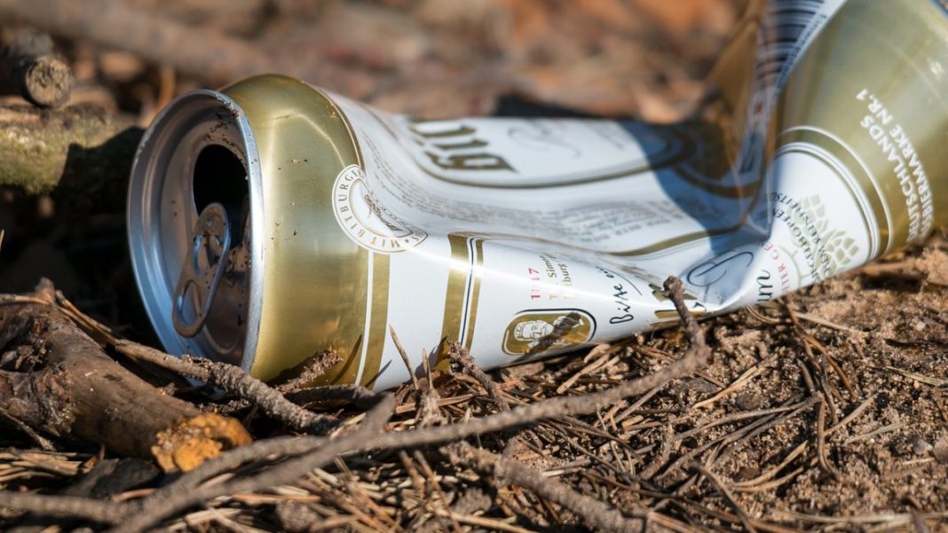 Bărbat omorât în bătaie pentru o doză de bere