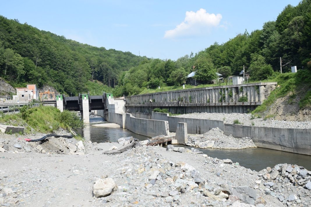 Nu se mai fac hidrocentrale în Defileul Jiului, potrivit CCR