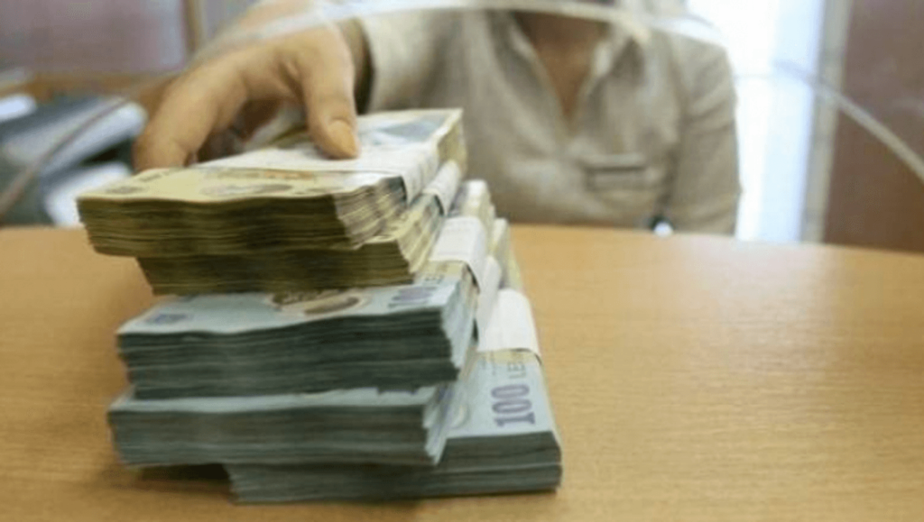 Numărul pensionarilor care încasează pensii speciale crește de la o lună la alta