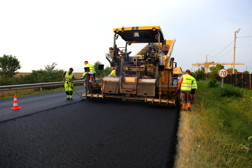 Disputa pentru drumurile naţionale din Oltenia se mută la Bucureşti