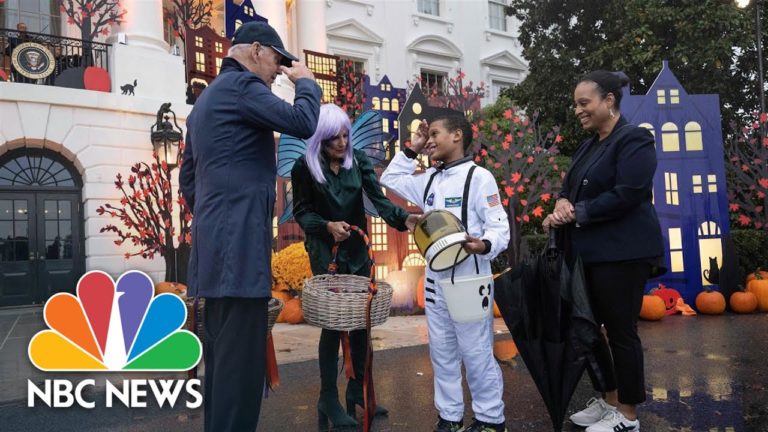 (VIDEO) Primul Halloween la Casa Albă pentru soţii Biden