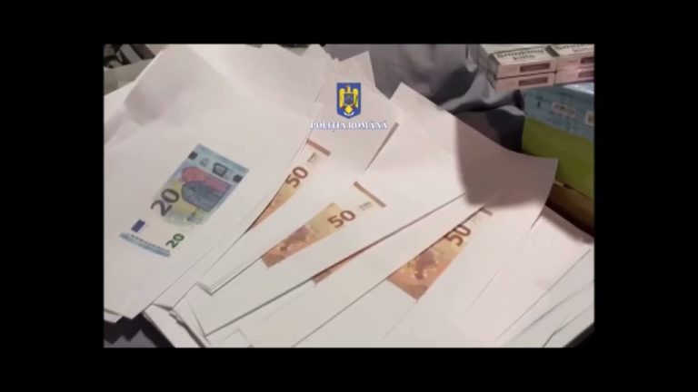 (VIDEO) Percheziţii la persoane bănuite de contrafacerea bancnotelor