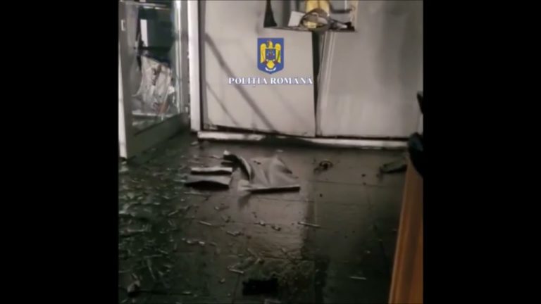 (VIDEO) Un alt bancomat a fost aruncat în aer la Constanţa