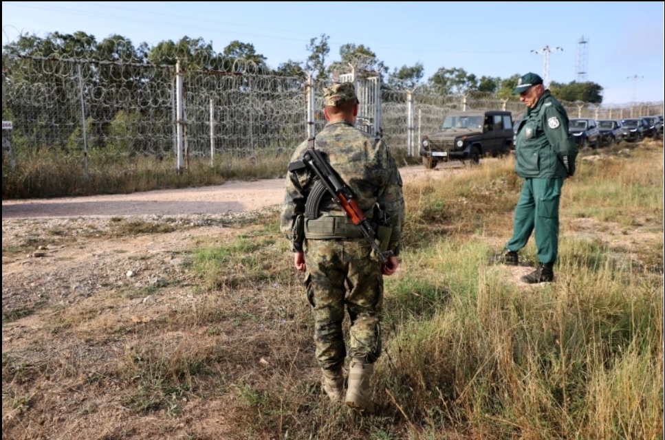 Bulgaria a desfășurat aproximativ 350 de militari de-a lungul graniței sale de sud cu Turcia și Grecia pentru a ajuta poliția de frontieră să lupte împotriva afluxului de migranți în creștere