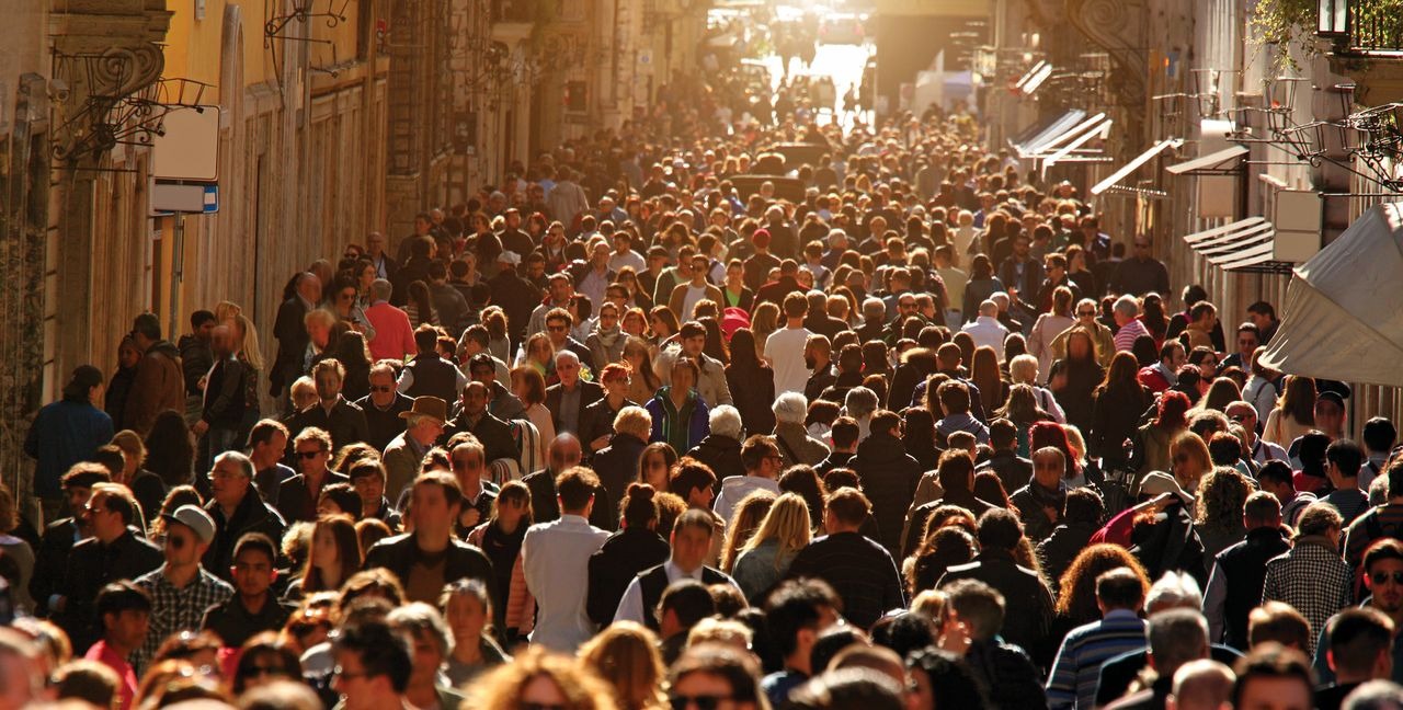 Populația lumii depășește pragul de 8 miliarde