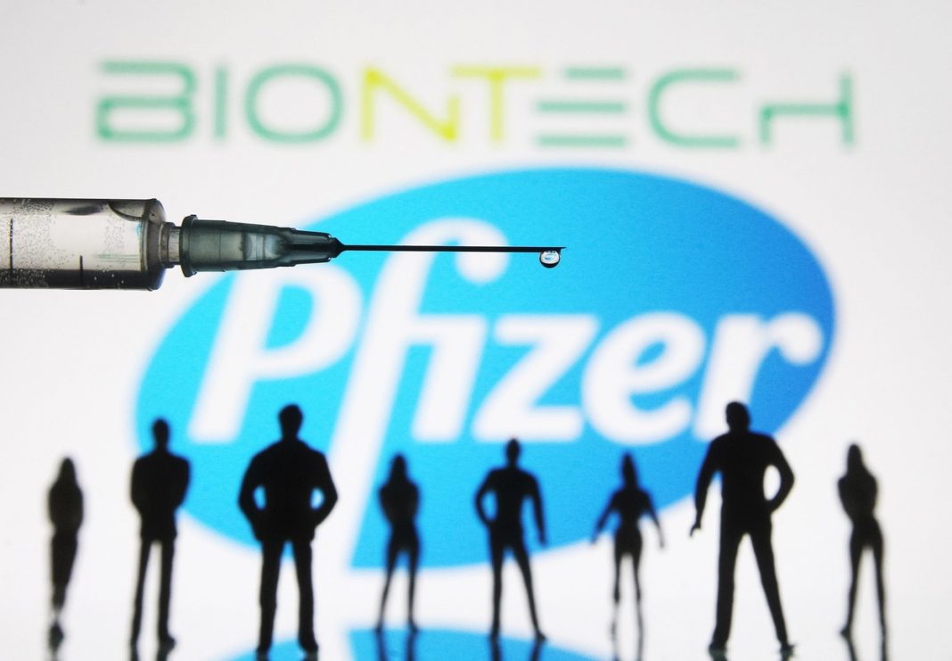 Un nou proiect Pfizer-BioNTech: Un vaccin combinat, care vizează COVID-19 şi gripa