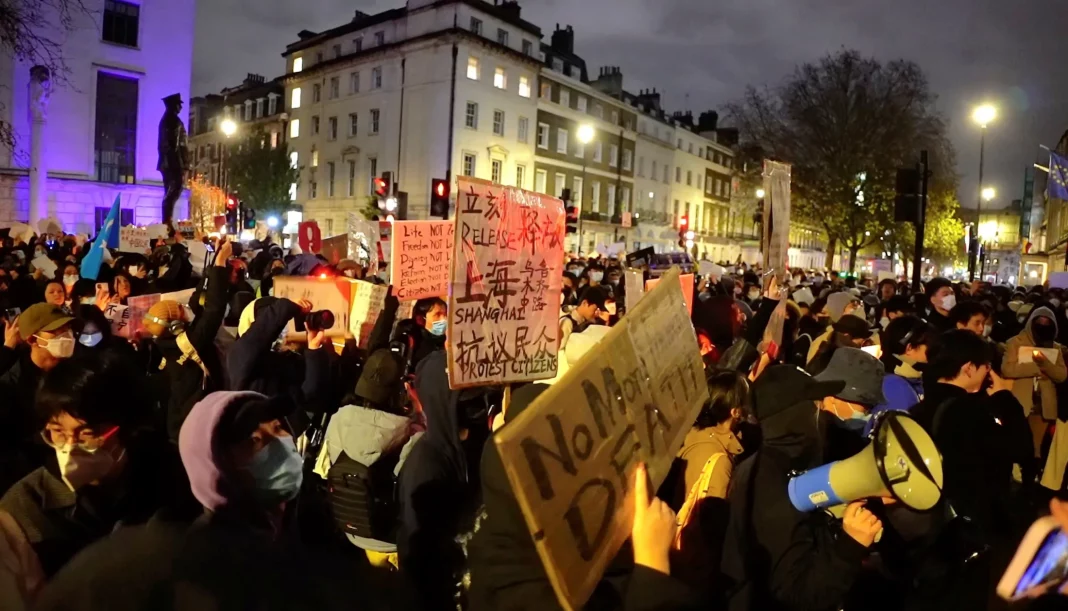 proteste china2 Chinezii continuă protestele împotriva restricţiilor anti-Covid
