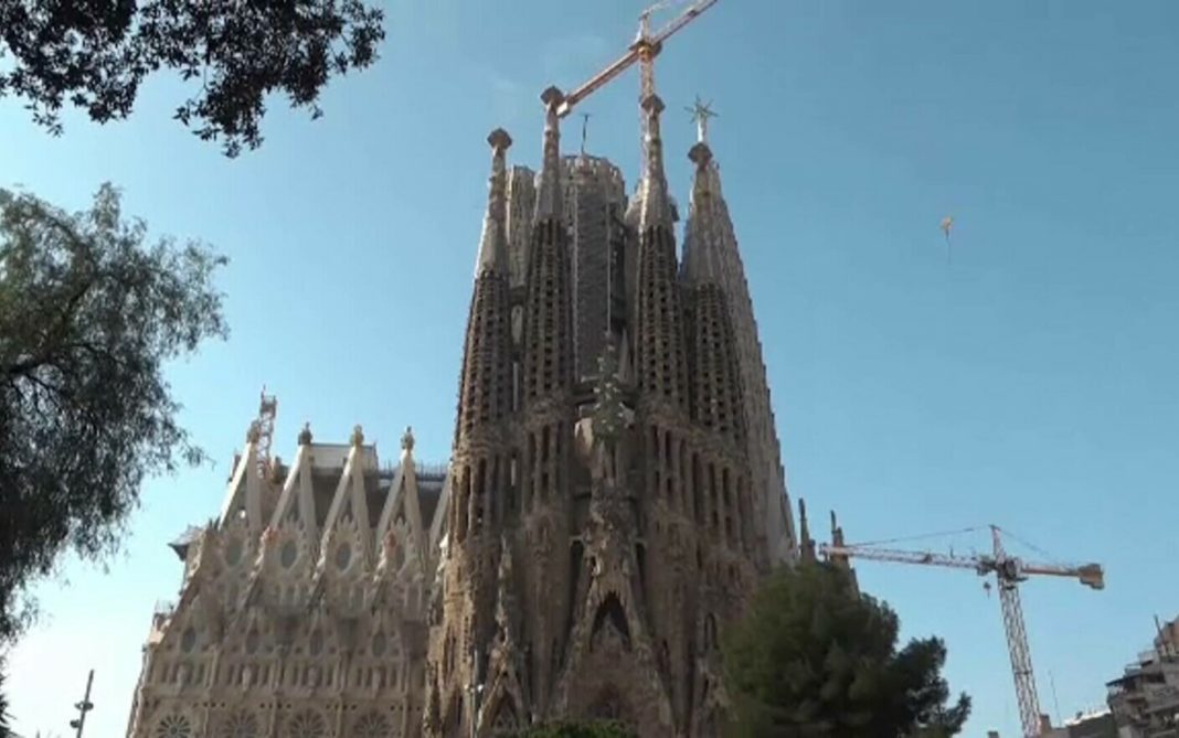 După 140 de ani, construirea catedralei Sagrada Familia din Barcelona se apropie de final