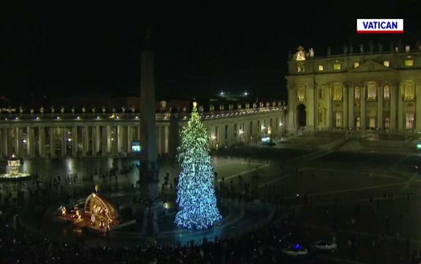 Vatican: Credincioșii au asistat la aprinderea luminițelor în bradul de Crăciun