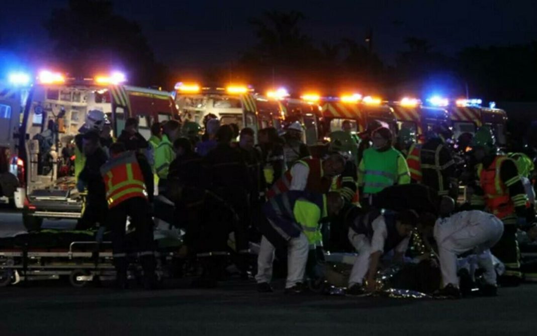 10 persoane au murit într-un incendiu puternic în Franţa