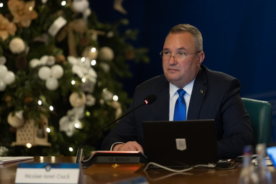 Premierul Ciucă, mesaj de Anul Nou: „Am trecut prin provocări greu de imaginat“