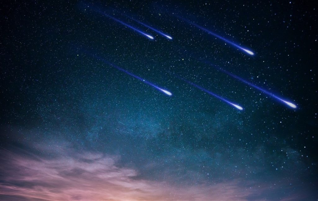 Perseidele, un adevărat spectacol pe cer în această noapte