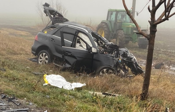 Potrivit IPJ Buzău accidentul s-a produs pe fondul vizibilitatii reduse si a carosabilului umed