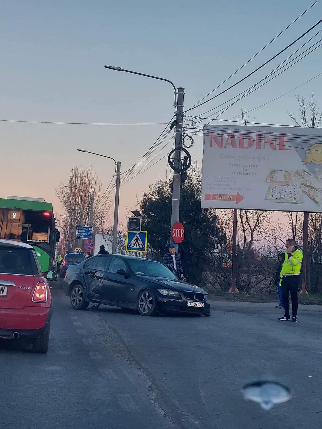 Doi şoferi din Olt s-au ciocnit la Craiova