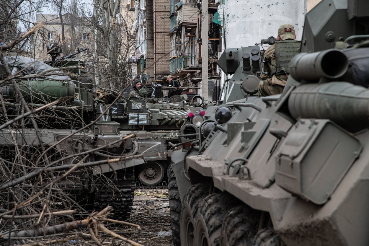 Rusia își construiește o bază militară uriașă în Mariupol