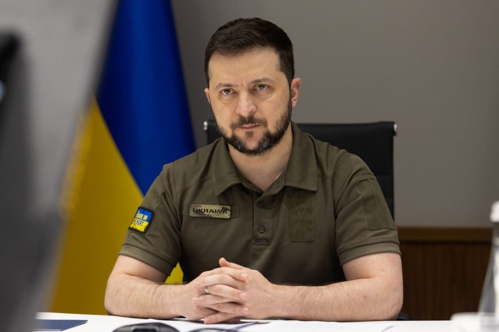 Acuzații ale lui Zelenski după ce o fetiță și două femei au murit  în fața unui adăpost antiaerian încuiat
