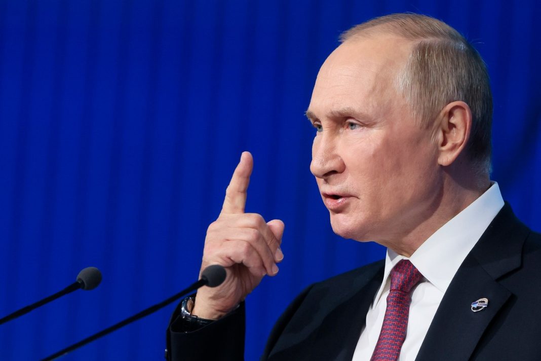 Putin: Orice ţară care îndrăzneşte să atace Rusia cu arme nucleare, ştearsă de pe faţa pământului Putin: Orice ţară care îndrăzneşte să atace Rusia cu arme nucleare, ştearsă de pe faţa pământului