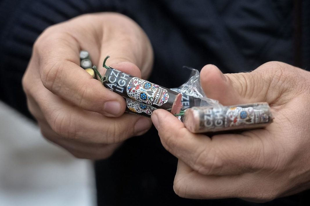 petardă Şoferiţă rănită de o petardă aruncată în maşină
