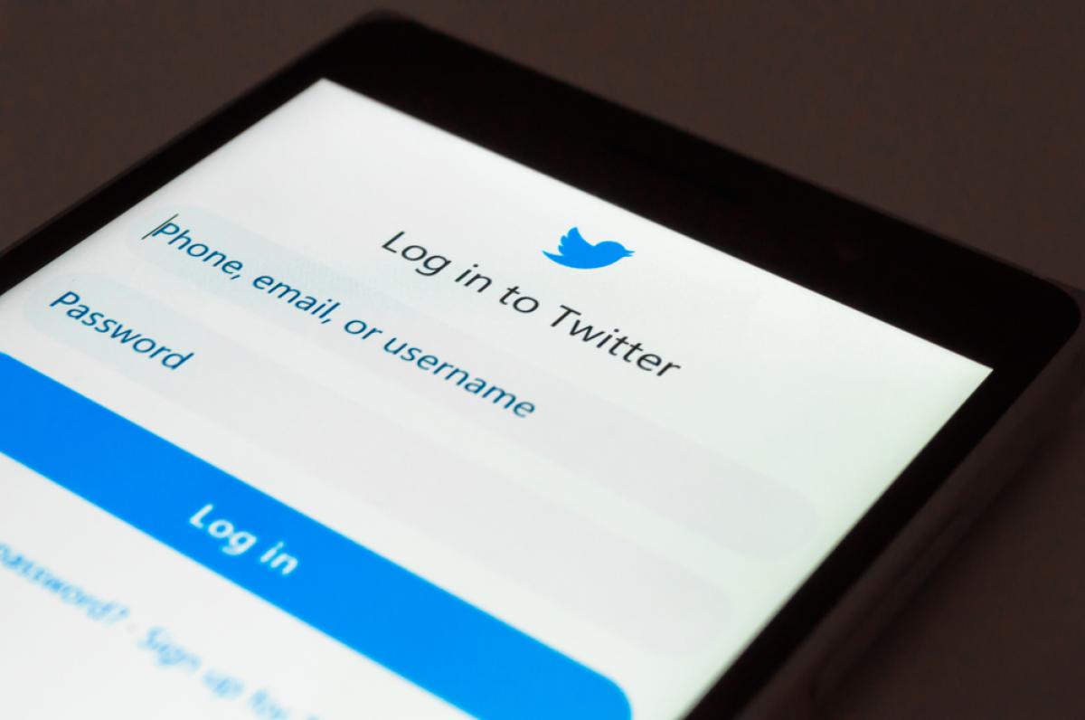 Accesul pe reţeaua de socializare Twitter, întrerupt din cauza problemelor tehnice
