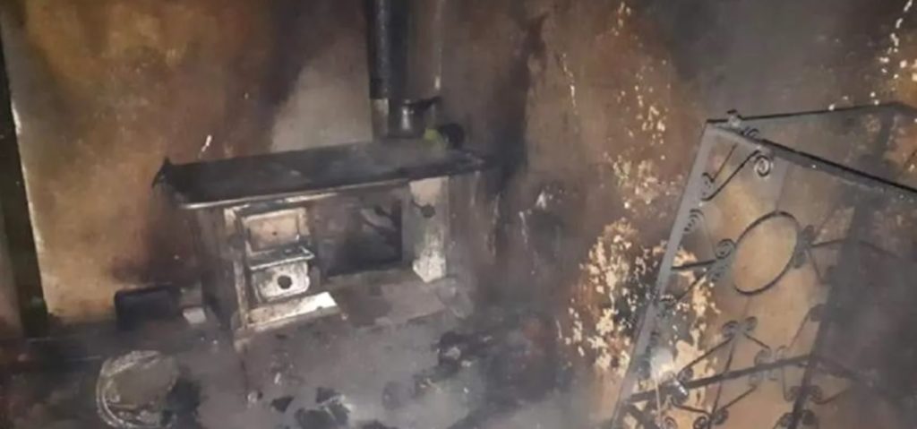 Aproape 80 de persoane evacuate dintr-un bloc din Mediaș din cauza unui incendiu
