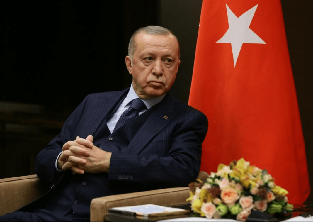 Președintele din Turcia ia măsuri pentru refacerea bugetului