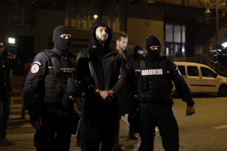 Frații Tate au fost reținuți ( Inquam photos Octav Ganea)