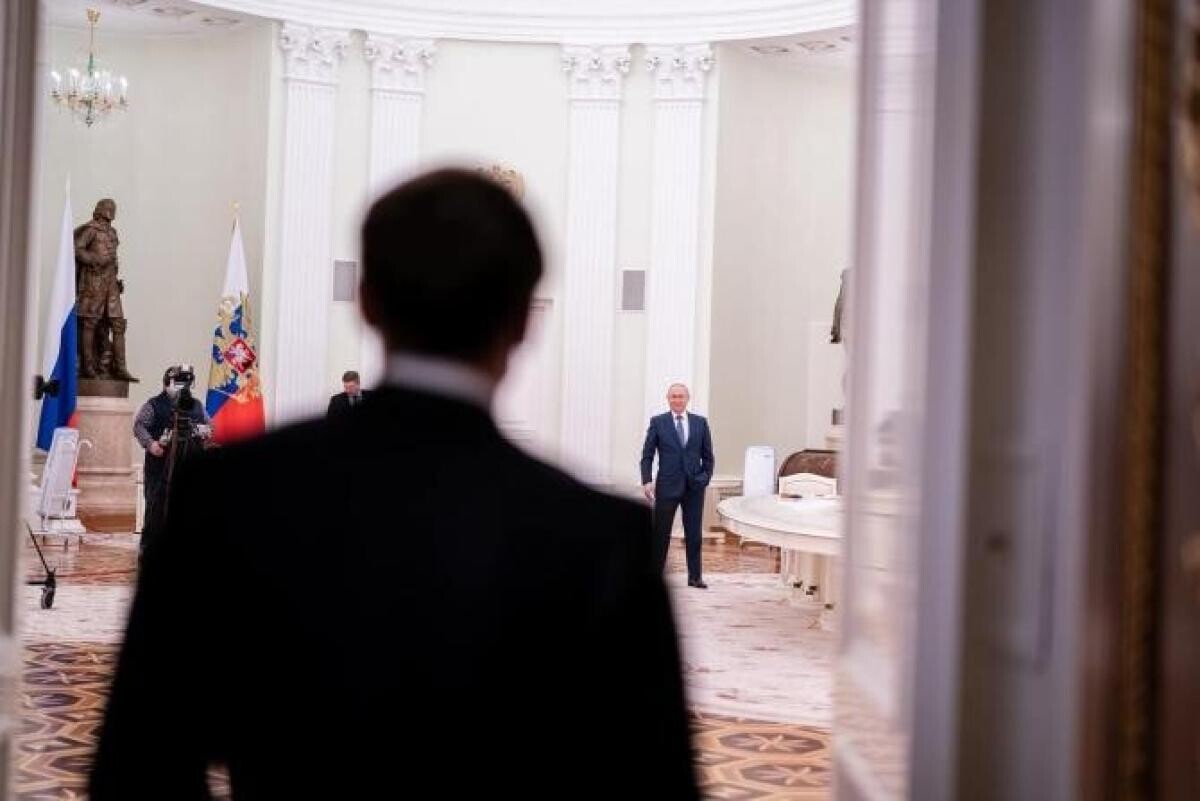 Emmanuel Macron va discuta cu şeful AIEA şi "în curând" cu Vladimir Putin