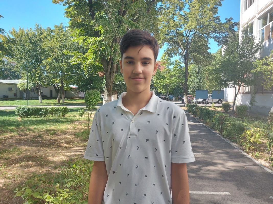 Ilias Daladimos, singurul elev din Dolj care are bursă meritul olimpic de la Ministerul Educaţiei