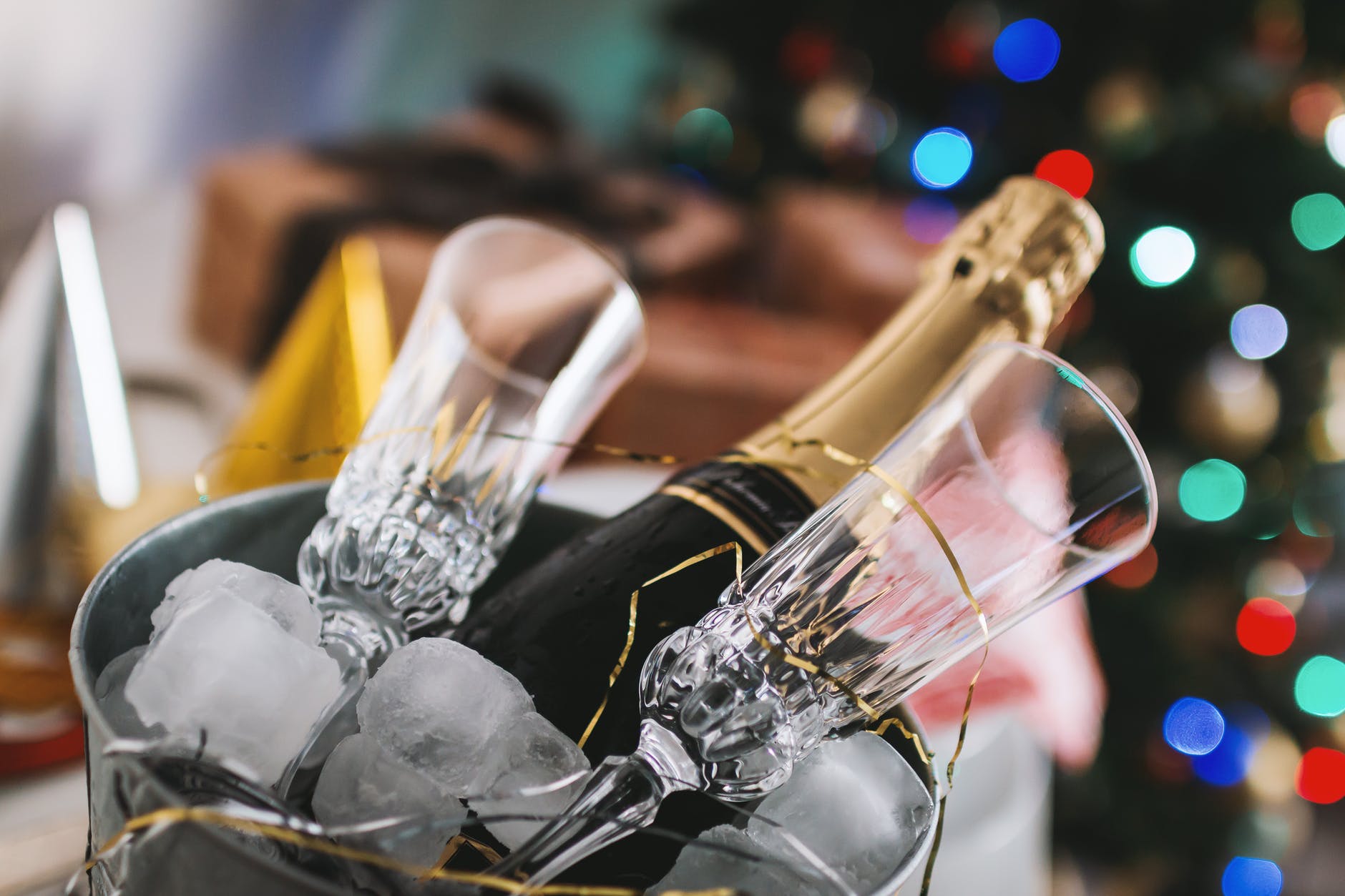 Lucruri mai puţin cunoscute despre şampanie
