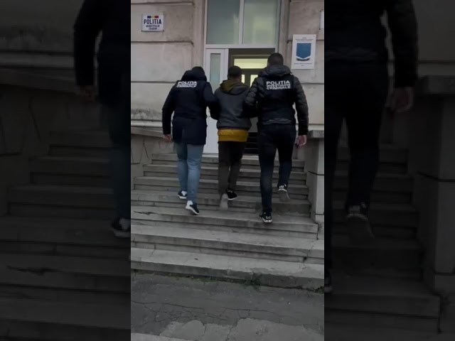 (VIDEO) Craiovean bănuit de furt, reţinut
