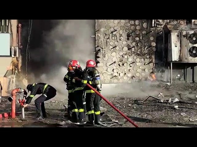 (VIDEO) Incendiu la o sală de sport din Iași