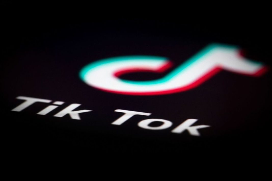 TikTok recunoaște că angajații săi au accesat conturile unor jurnaliști