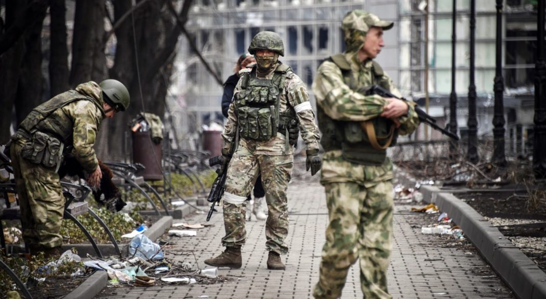 Peste 6.500 de militari ruşi au sunat de pe front la un hotline, pentru a se preda
