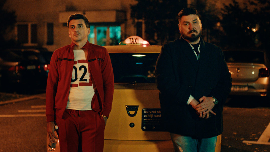 Filmat de-a lungul a 16 nopți, în București, dintre care 6 nopți pe platforma mobilă, „Taximetriști” invită publicul într-o poveste plină de umor și suspans în viața de noapte a orașului