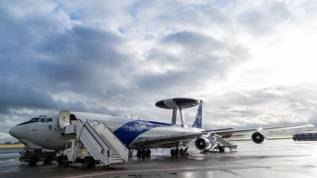 Avioanele AWACS sosesc în România. Vor face zboruri de supraveghere pe teritoriul NATO