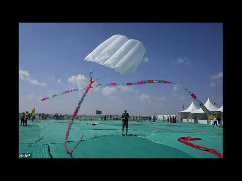 (VIDEO) Șase morți și 200 răniți la festivalul zmeielor din India