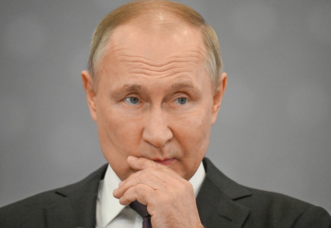 Vladimir Putin a ordonat o încetare temporară a focului în Ucraina