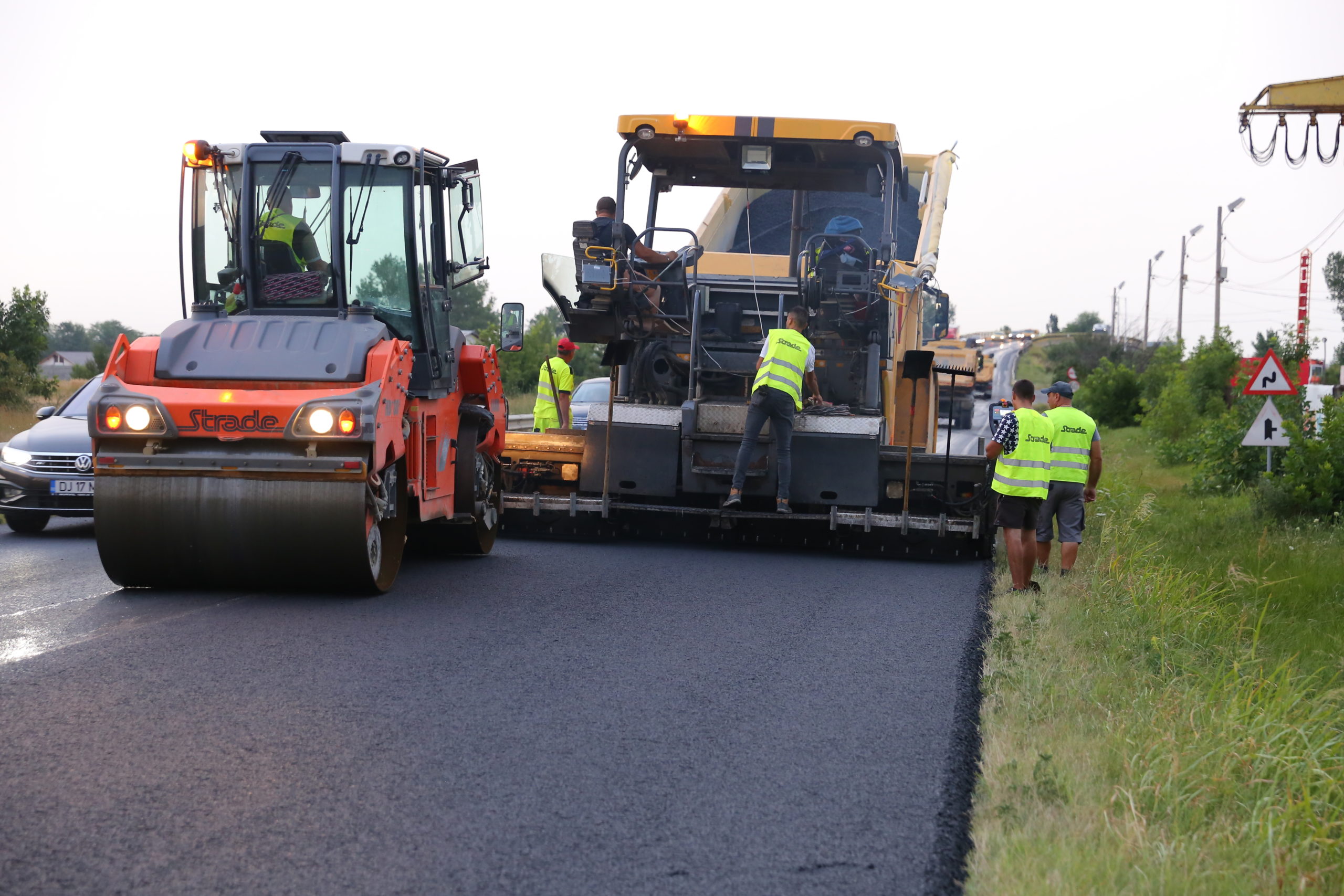 Asfaltări de 120 de milioane de euro pe drumurile naţionale din Oltenia