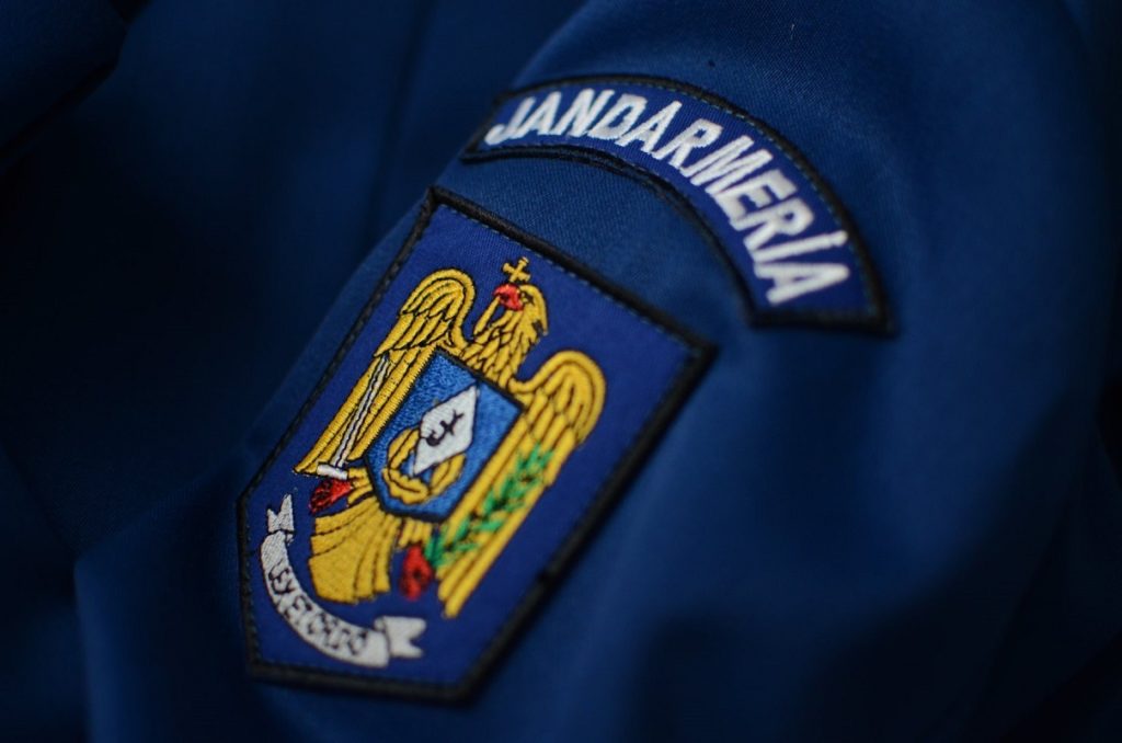 Peste 500 de jandarmi doljeni, angrenați în misiuni în minivacanța de Sf. Maria
