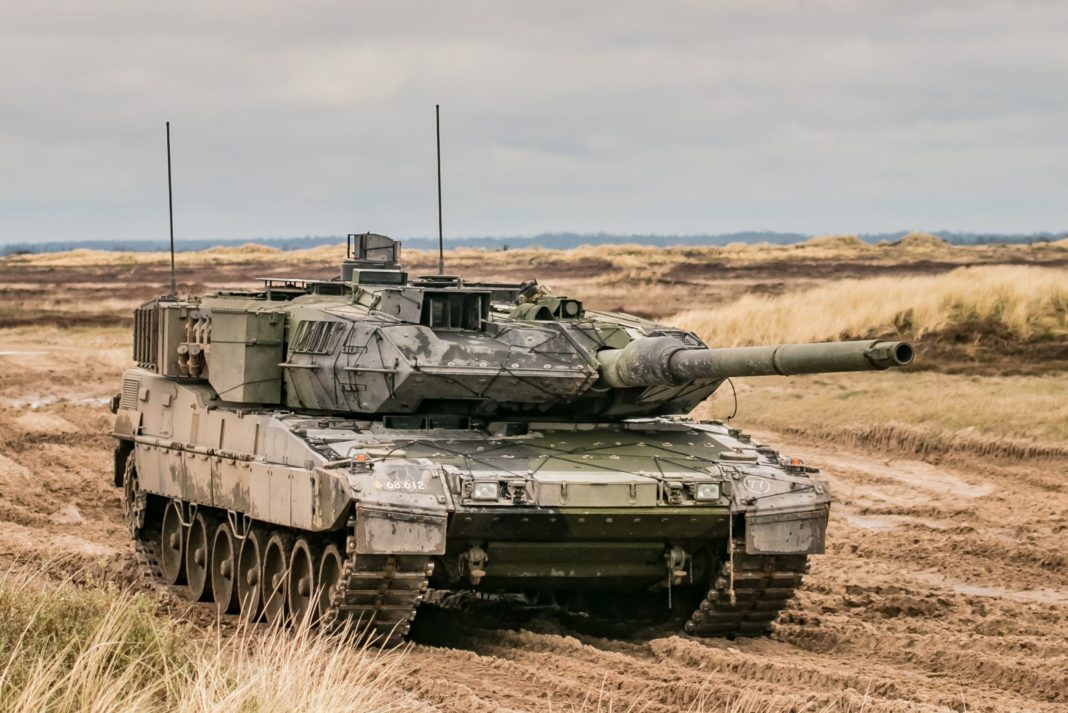 Cancelarul german Olaf Scholz ar fi decis să trimită tancuri Leopard 2 în Ucraina și să permită altor țări, precum Polonia, să facă același lucru