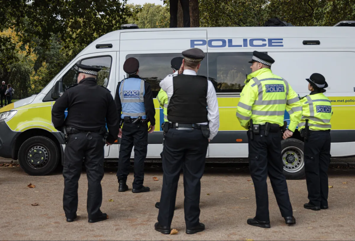 800 de poliţişti londonezi, vizaţi de plângeri de abuz sexual și domestic