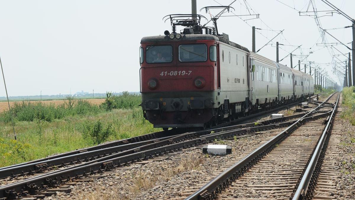 Tânăr accidentat mortal de tren