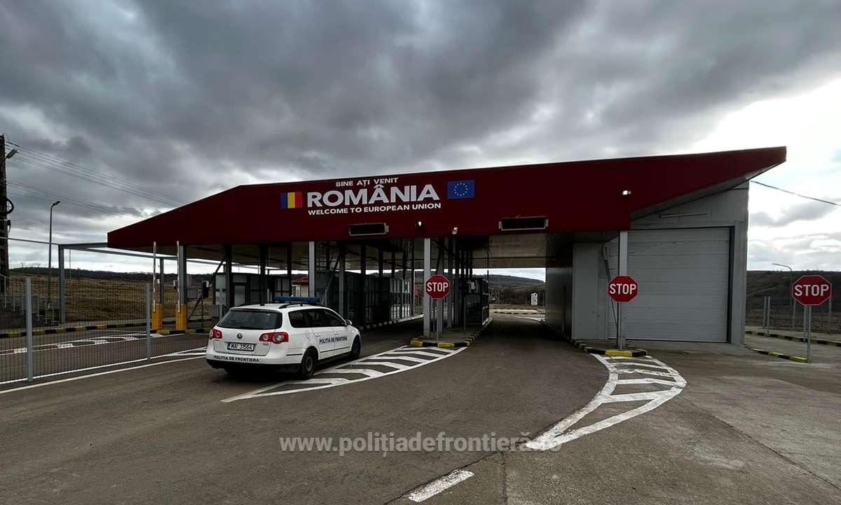 Noul punct de frontieră se alătură celor 5 puncte de trecere cu specific rutier deschise traficului internaţional la graniţa României cu Ucraina, operaţionalizarea lui urmând să asigure creşterea fluenţei traficului de călători între România şi Ucraina