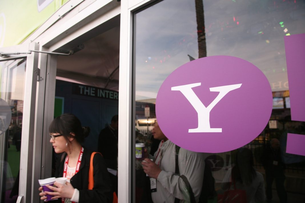 Yahoo concediază peste 20% din forţa sa de muncă