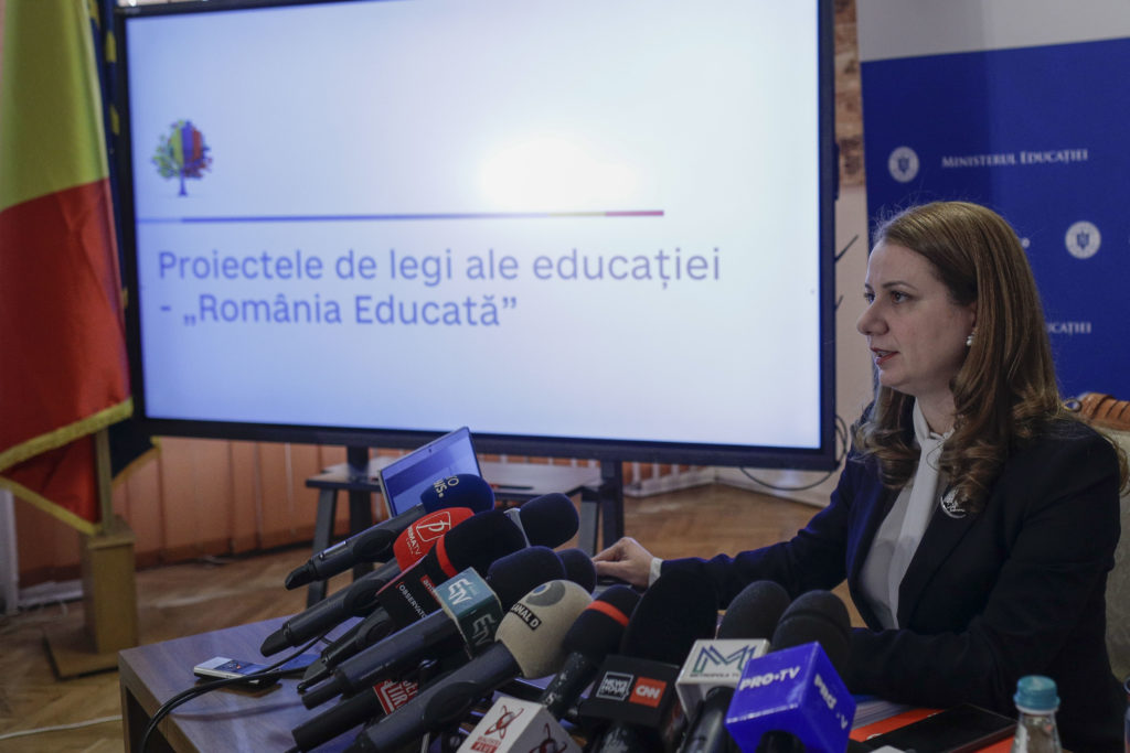 Proiectele legilor Educației, în dezbatere publică timp de 10 zile