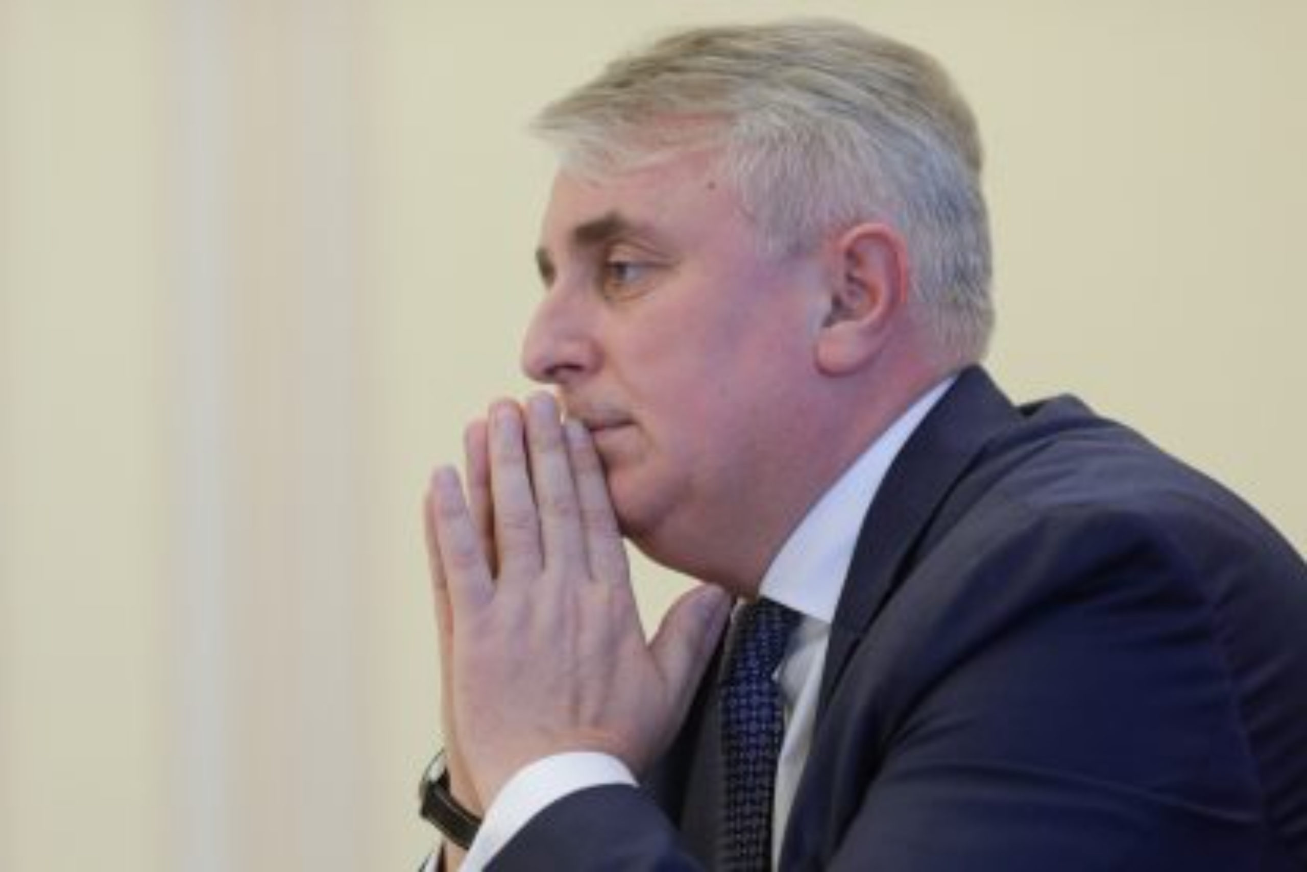 Moţiunea simplă depusă de USR împotriva ministrului Bode, respinsă