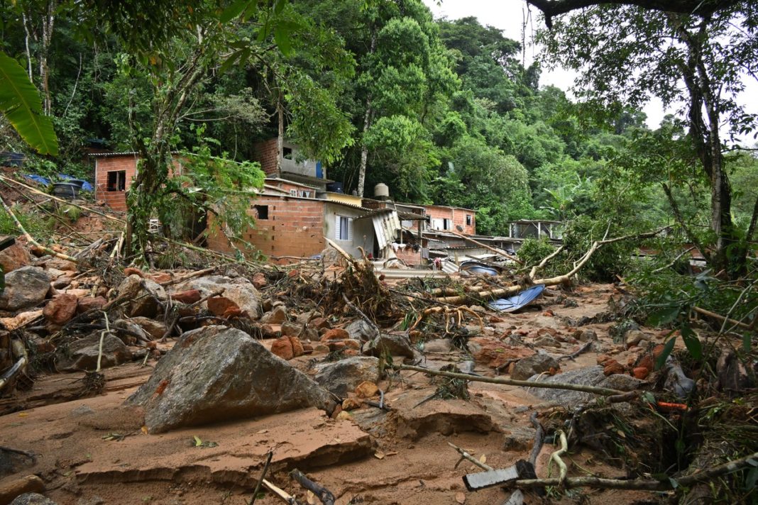 Inundaţiile din Brazilia au făcut 50 de victime