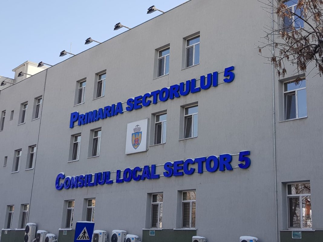 Persoanele bănuite ar fi întocmit în fals un proces verbal de recepție la terminarea lucrărilor aferente unui imobil